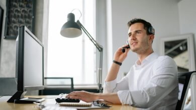 business support hotline available